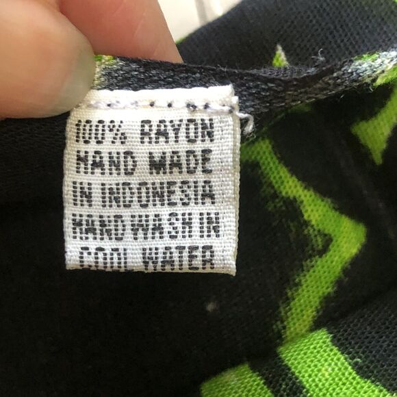 Green And Black Floral Beach Sarong Scarf - Picture 3 of 10